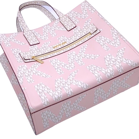SOLD NWT MICHAEL KORS Kenly LG Signature Logo Tote Bag - Picture 10 of 11